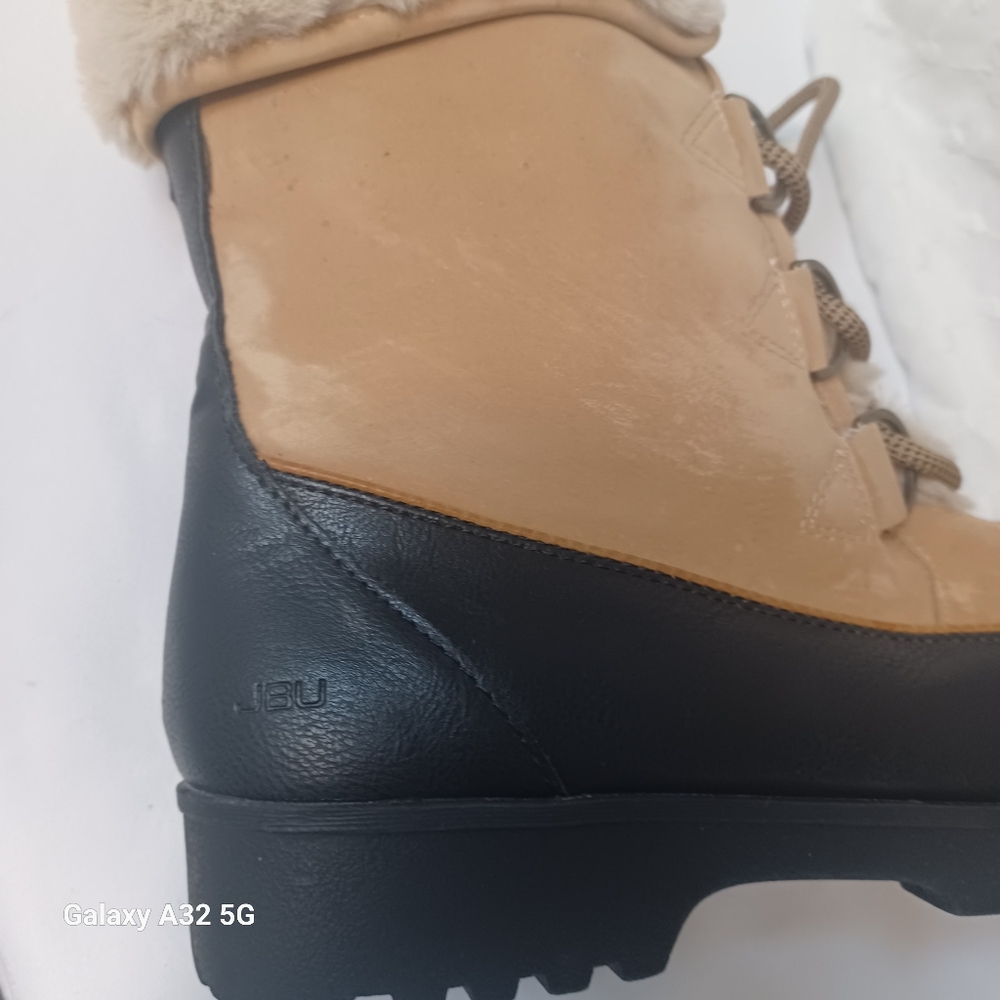 JBU Women Size 10 Tan and Black Winter Boots - Picture 12 of 12